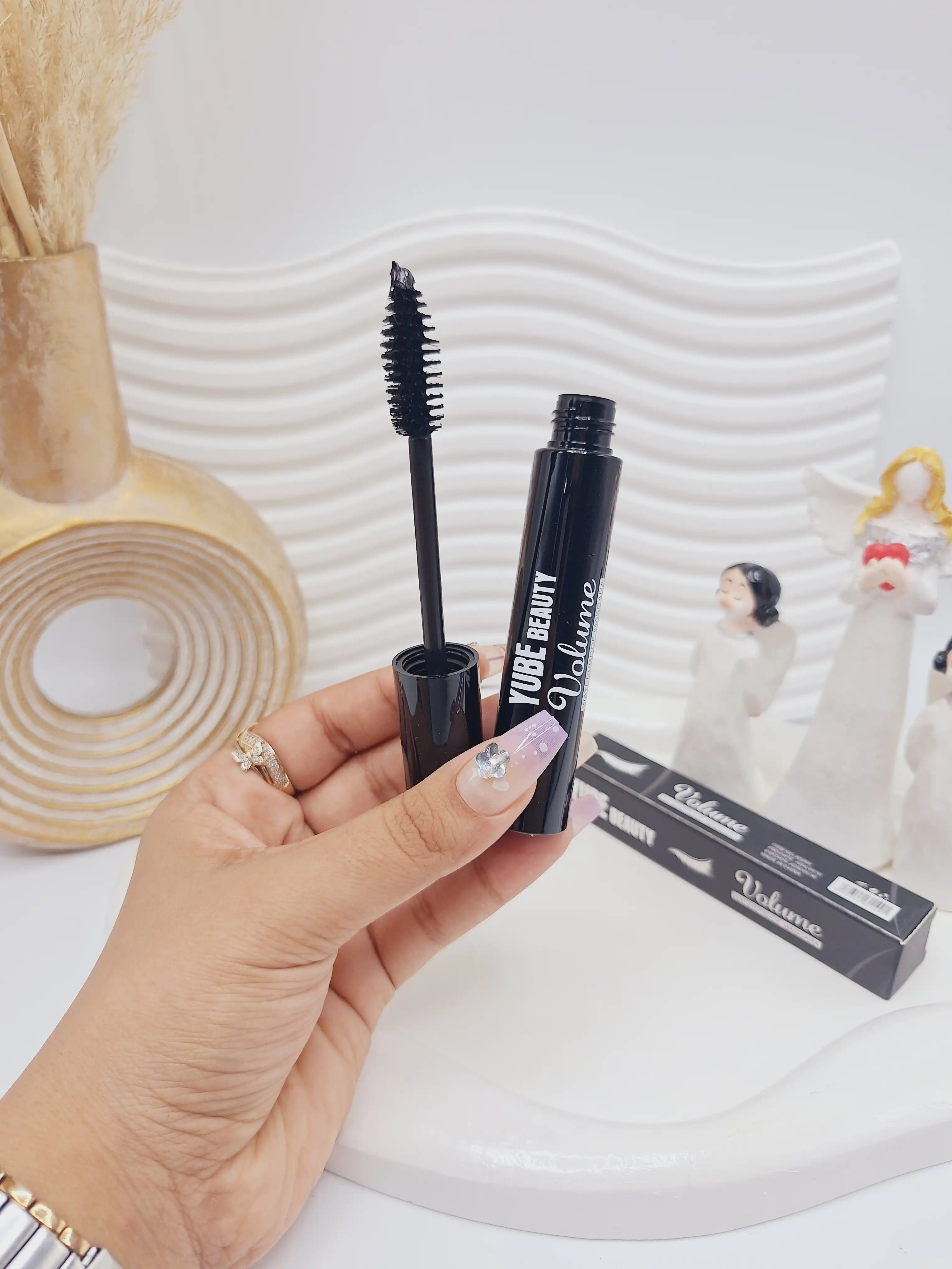 ریمل مشکی برند YUBE BEAUTY 