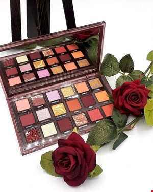 پالت سایه هدی بیوتی نوتی Huda Beauty naughty Eyeshadow